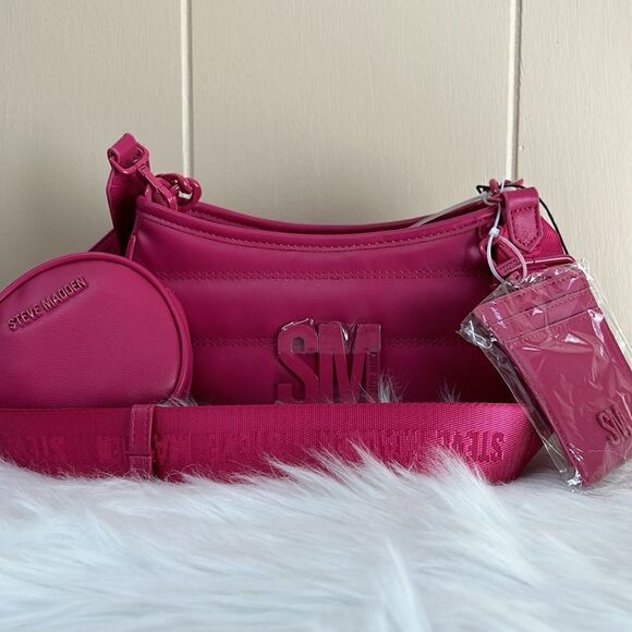 NWT Steve Madden (BZOIA) Crossbody Bag w/AirPod Case & I.D. Card Holder- Fuschia - Picture 9 of 13
